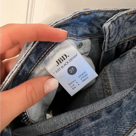 Ripped Straight Leg Jeans - Picture 9 of 12